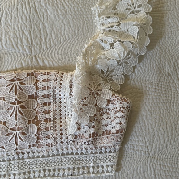 Fashion Nova Elegant White Lace Skirt Set - Picture 4 of 9